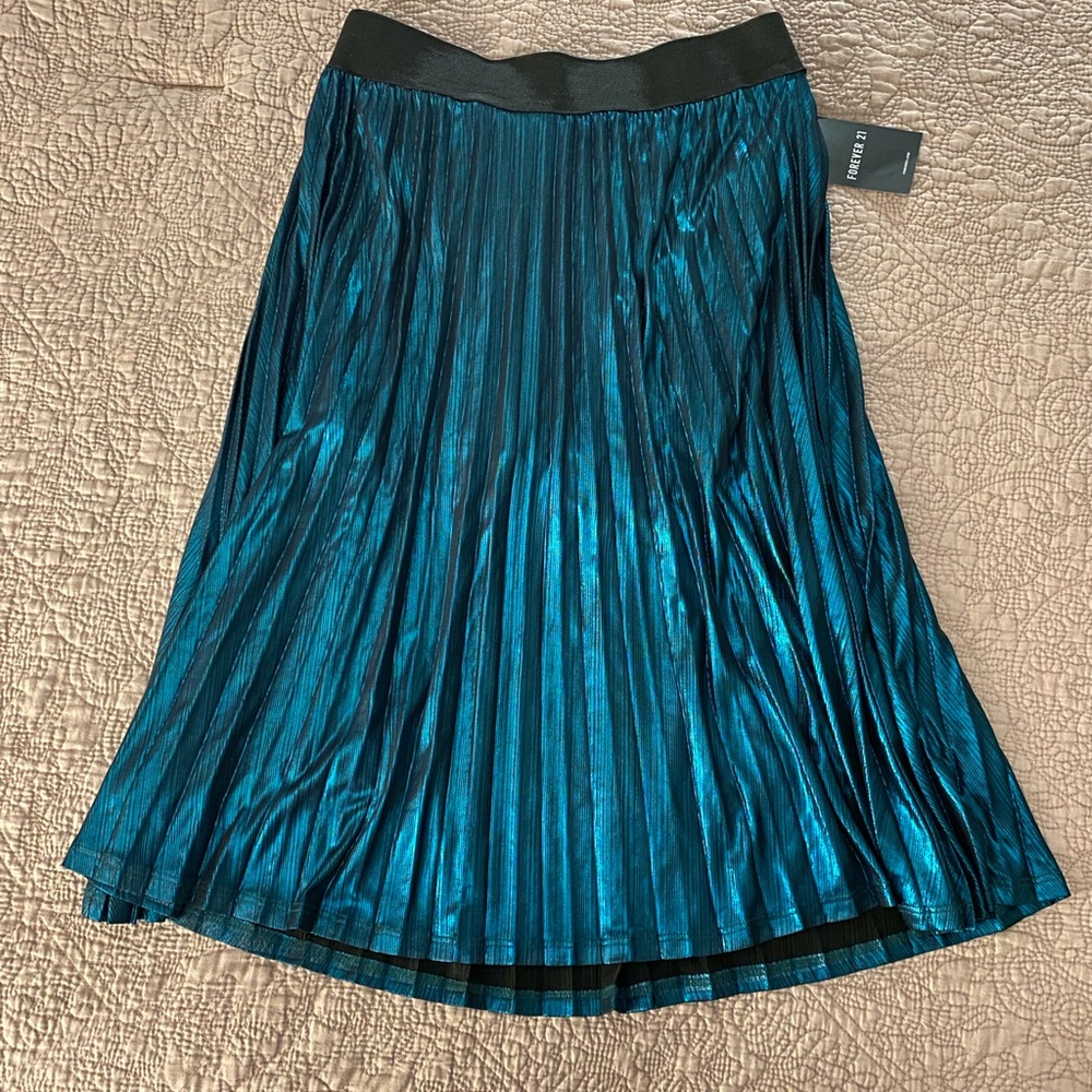 Forever 21 Metallic Blue Pleated Midi Skirt - Picture 3 of 11